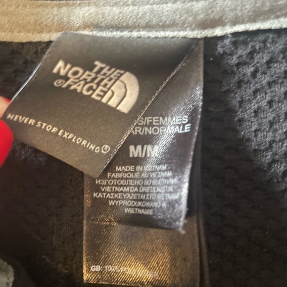 Black womens north face jacket M - Picture 3 of 3